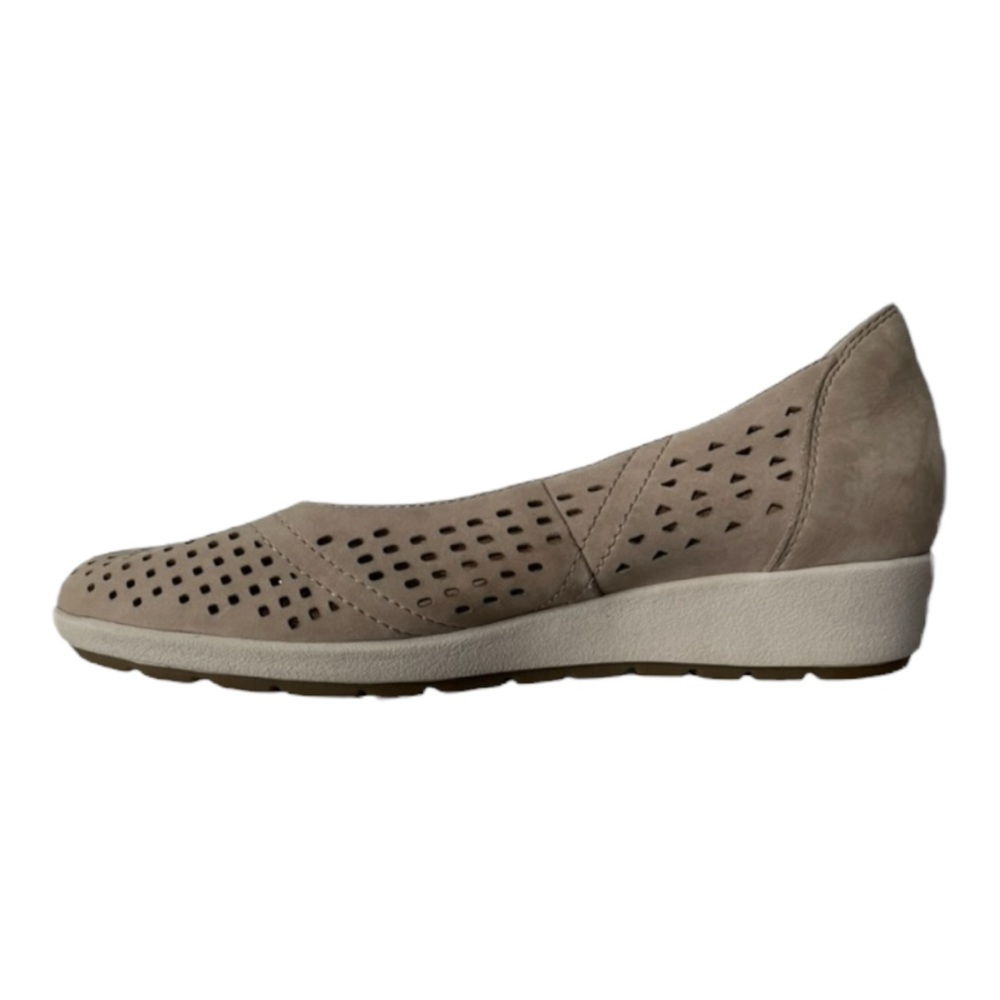 Earth brand wedges style Violet. Color is called Taupe